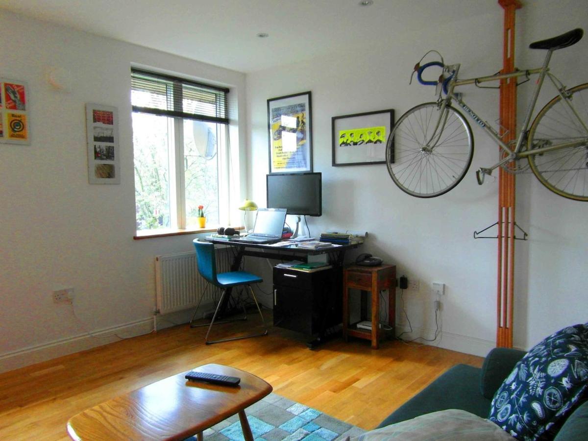 Modern And Stylish Flat *